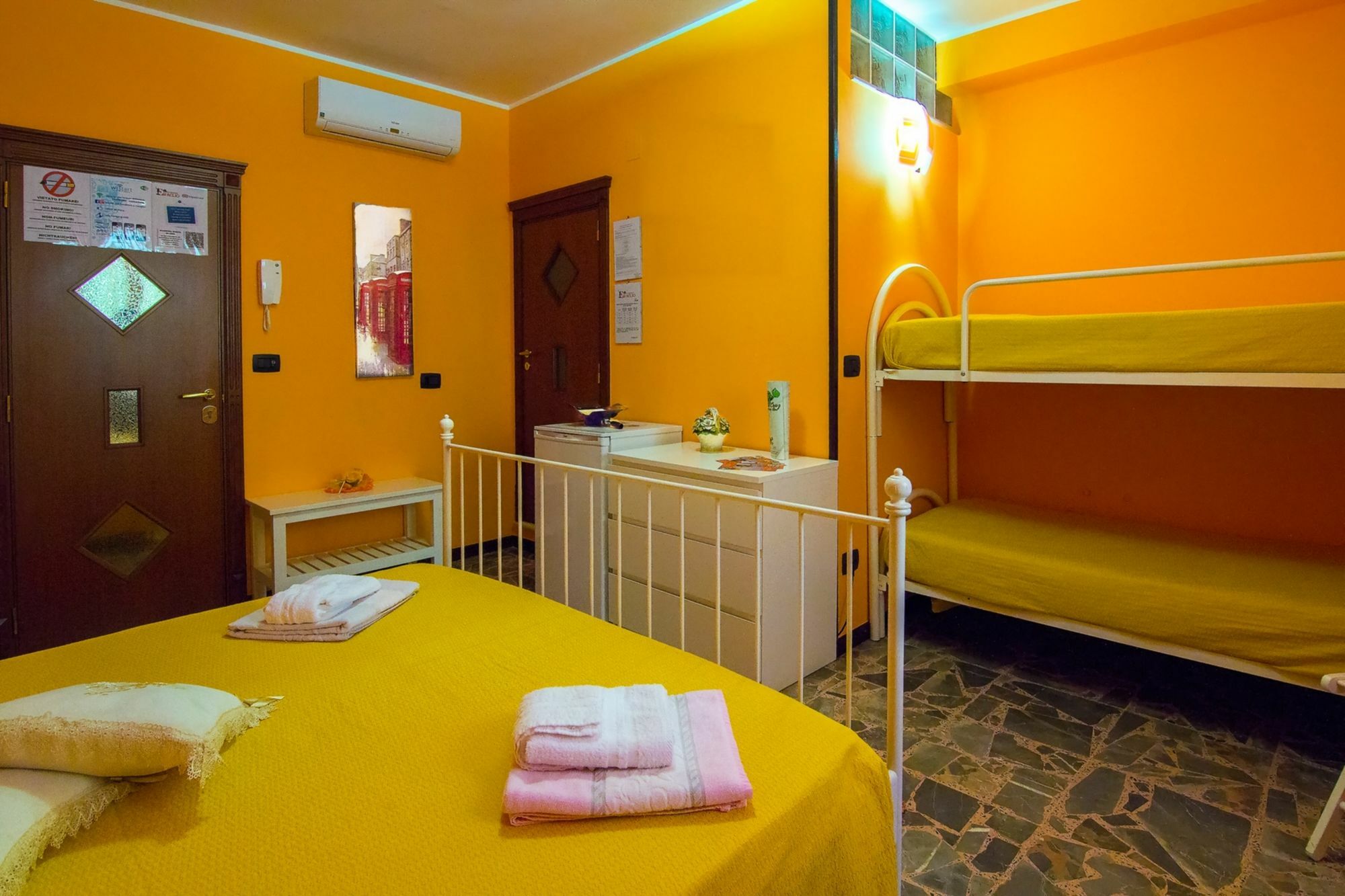 B&B Eraclio Suite บาร์เลตตา ภายนอก รูปภาพ